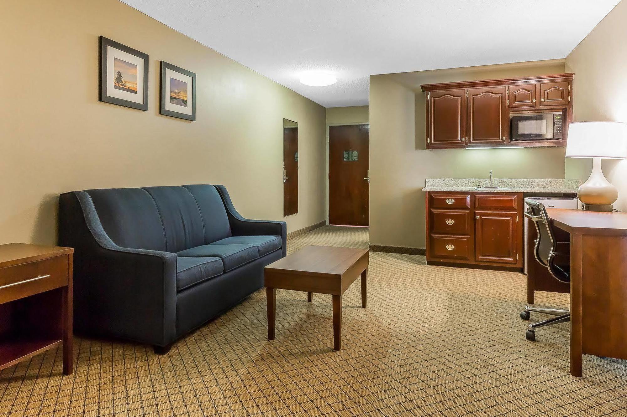 Comfort Inn & Suites Mishawaka-South Bend Exterior foto
